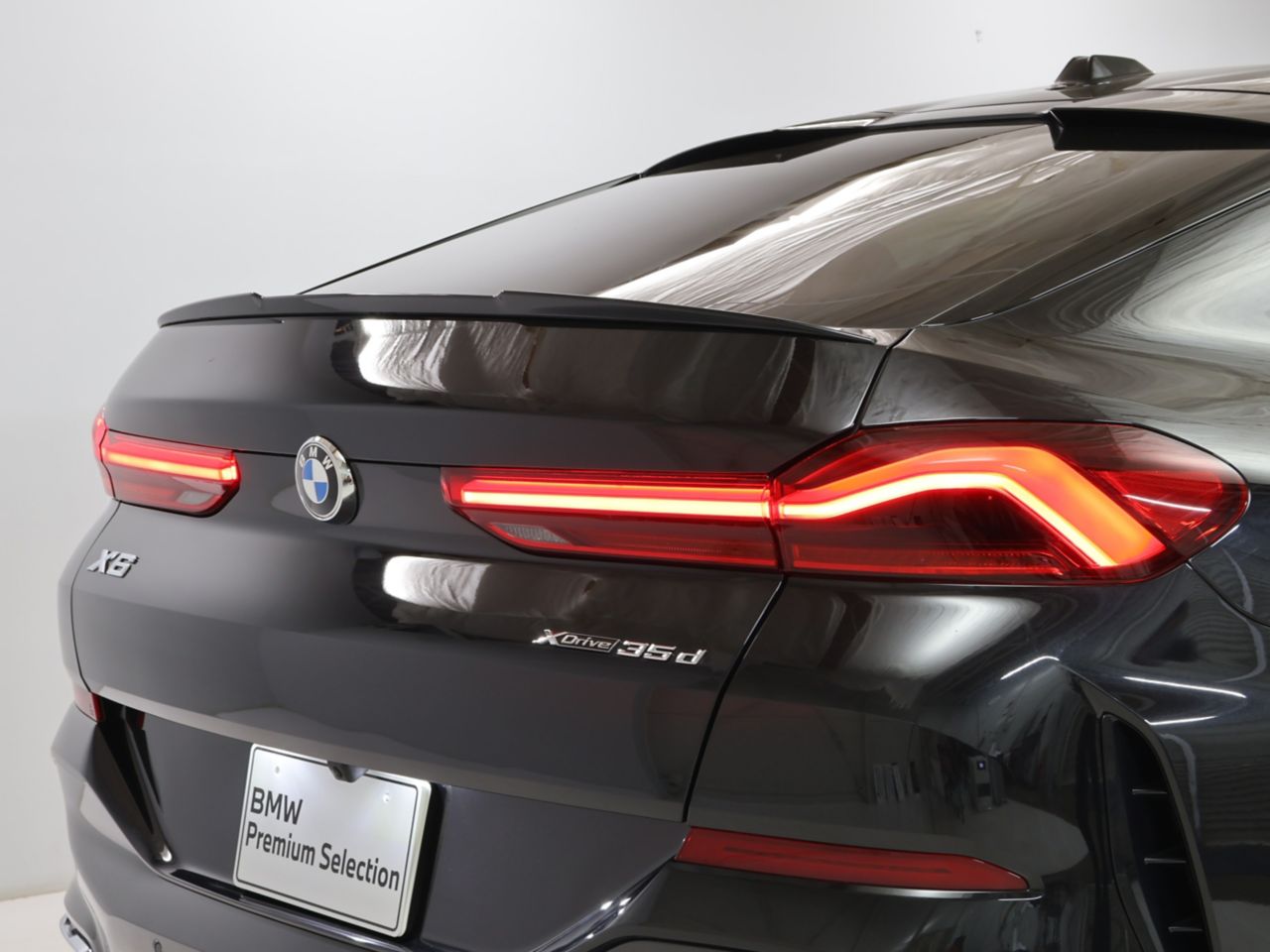 X6 xDrive30d M Sport RHD