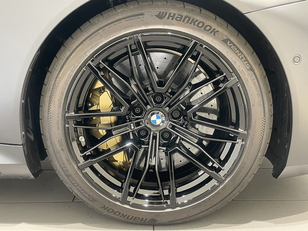 M5 Saloon RHD
