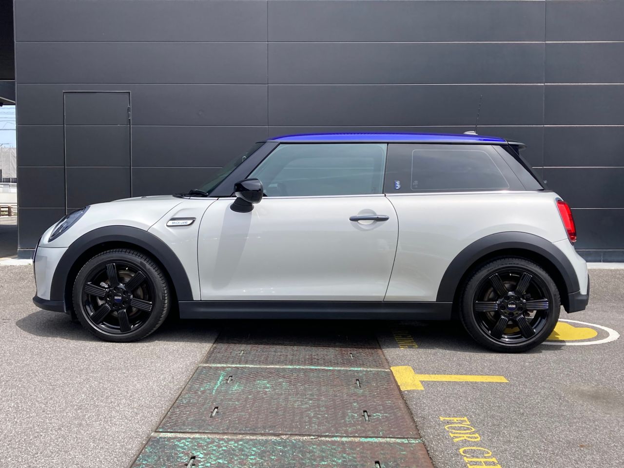 MINI Cooper F56 RHD