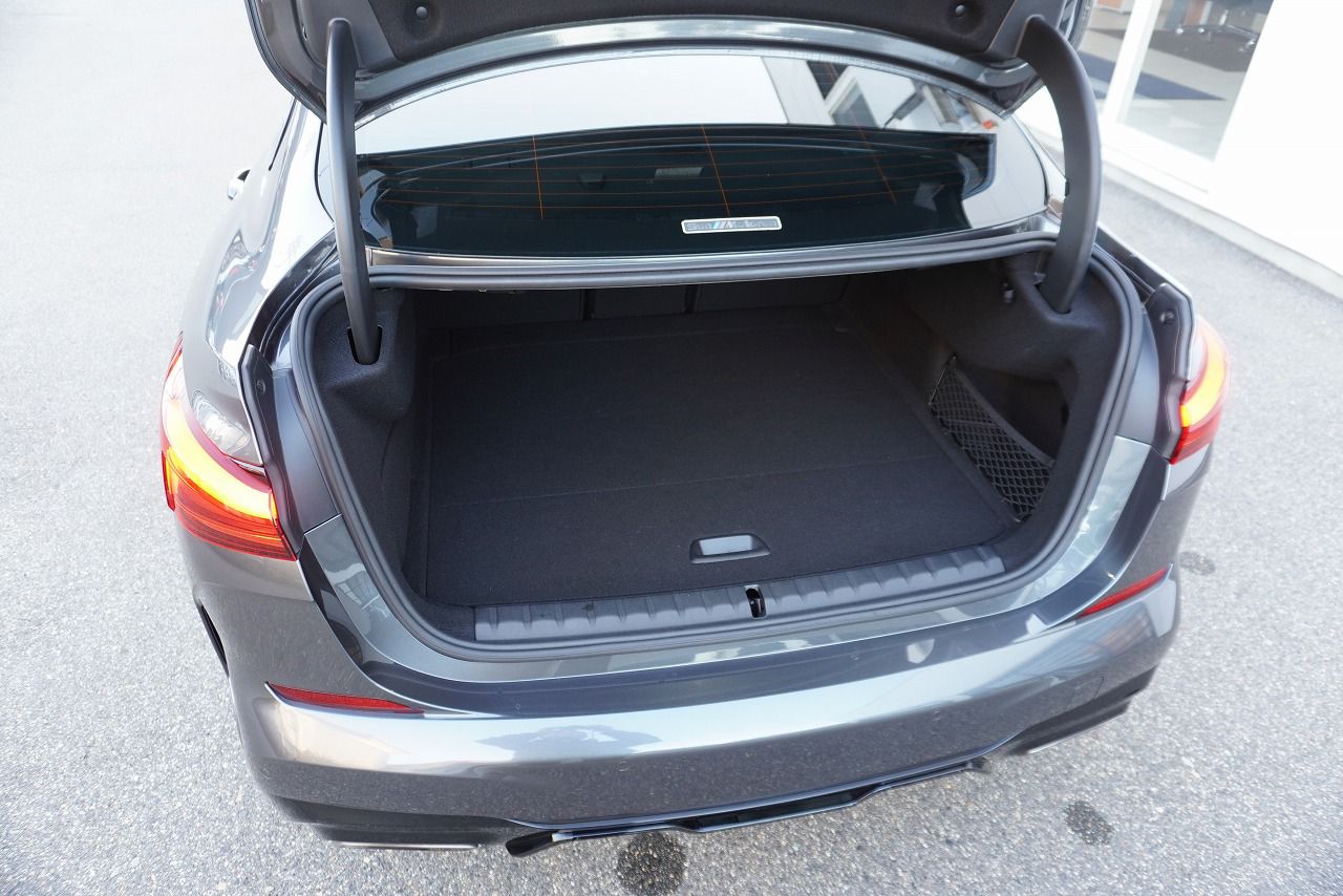 F4* **35i xDrive **** ***** B48 2.0i