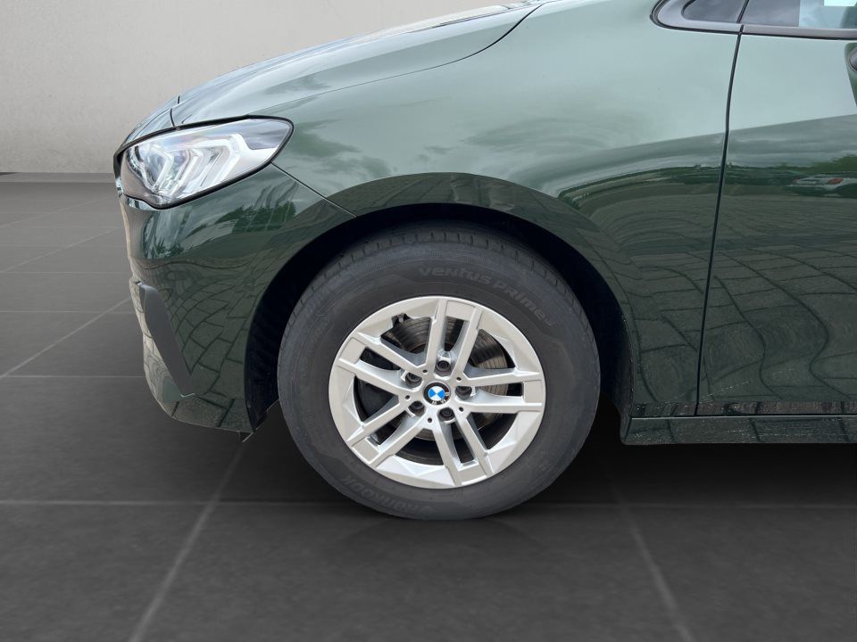 BMW 218