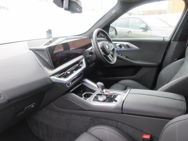 XM RHD