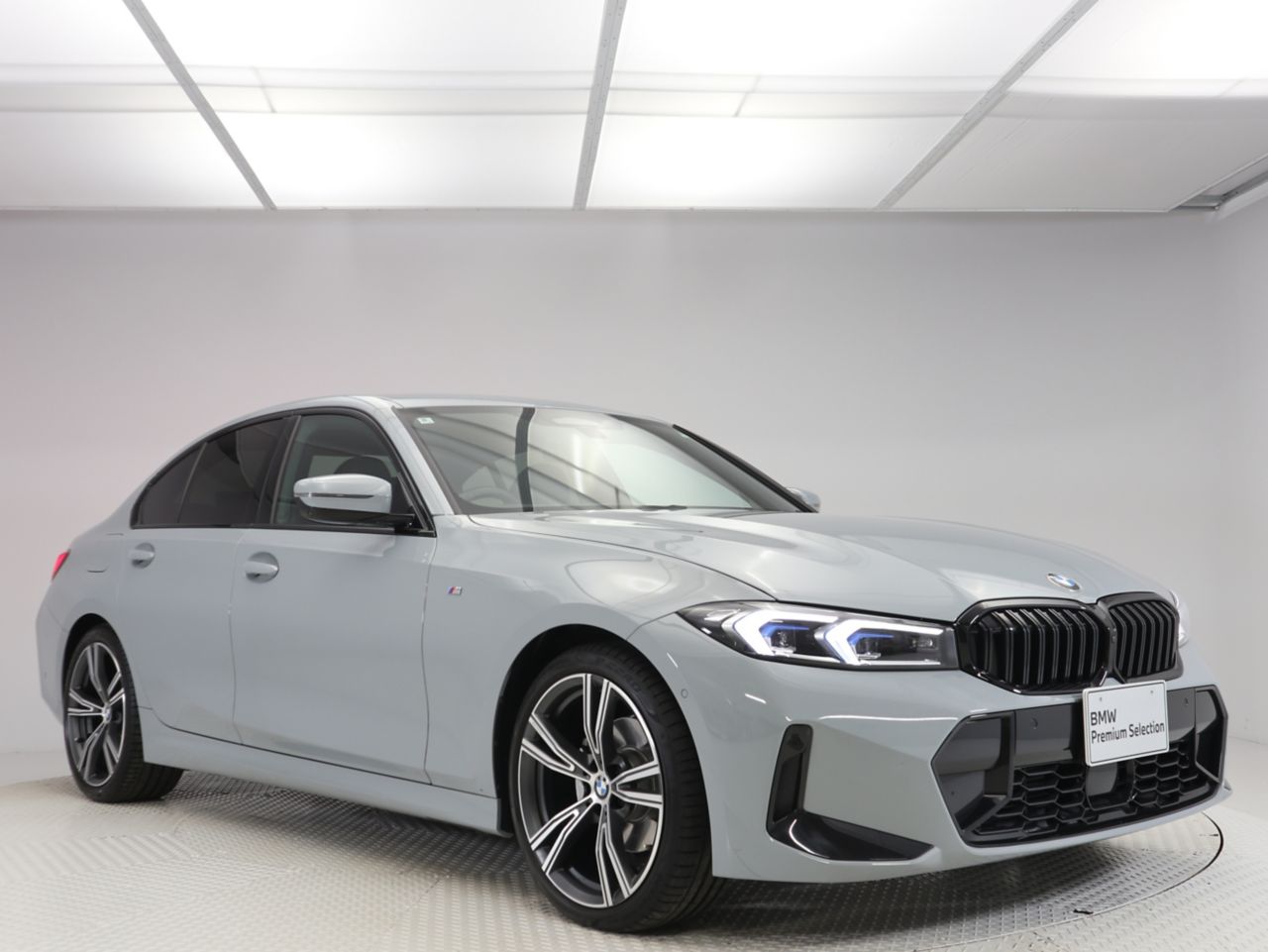 320d xDrive Berline RHD