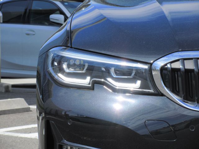 318i Berline RHD