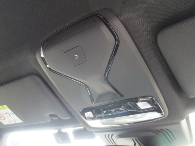 320d xDrive Berline RHD