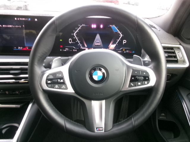 320d xDrive Berline RHD