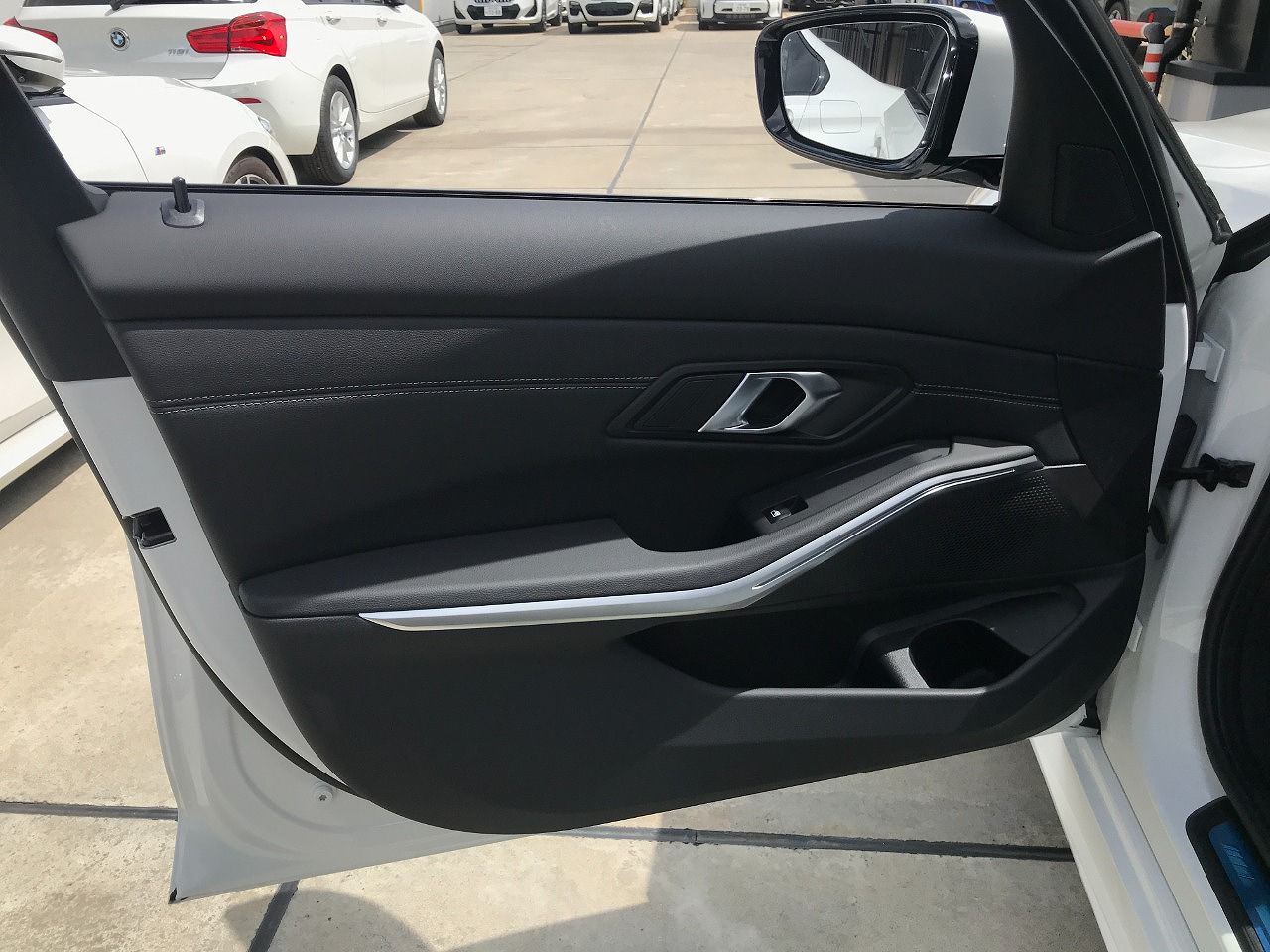 320d xDrive Berline RHD