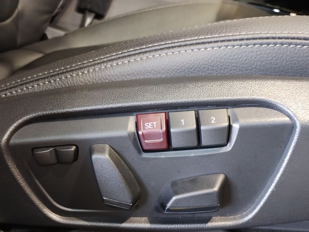 F39 X2 sDrive18i B38 1.5i SAC