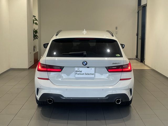 G21 320i RHD