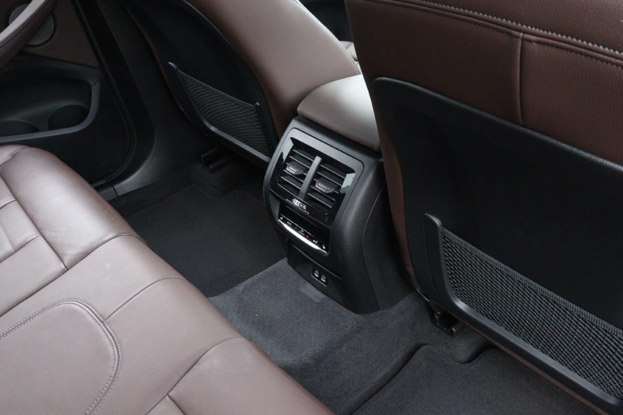 G01 X3 M40i RHD LCI ZA
