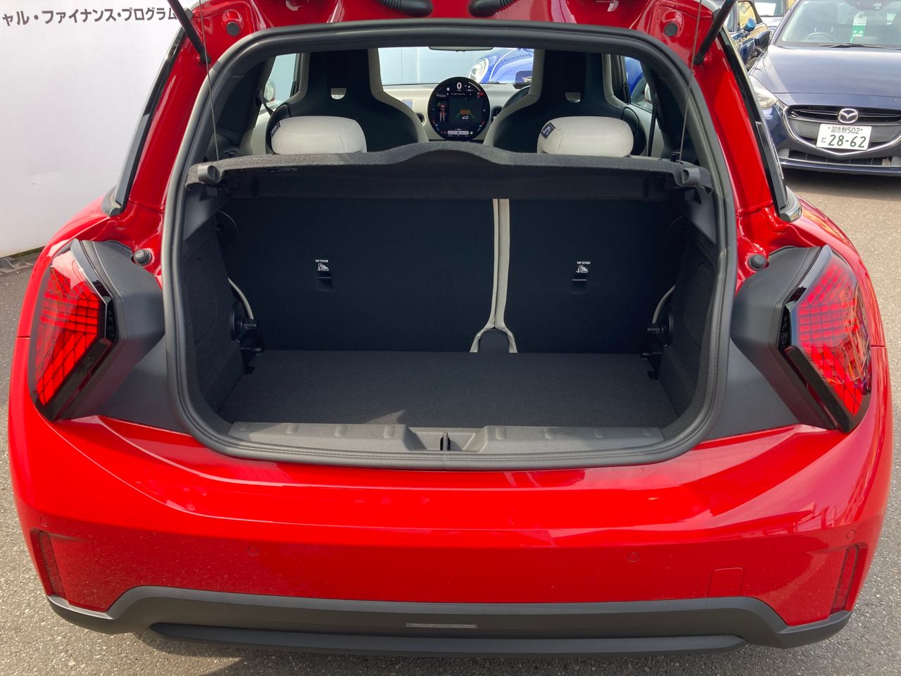 F66 MINI Cooper C 3Dr