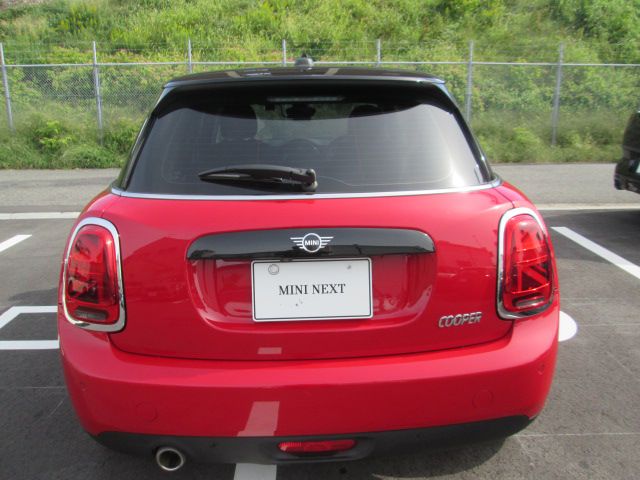 F55 MINI Cooper 5-Door Hatch LCI