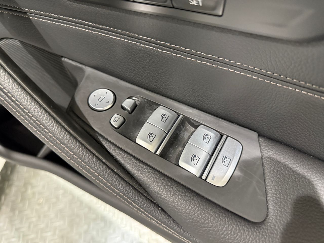 520d xDrive Sedan RHD