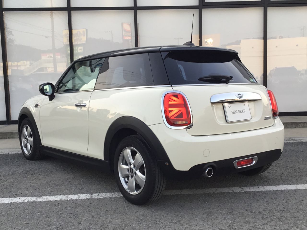 F56 MINI Cooper 3-Door Hatch LCI