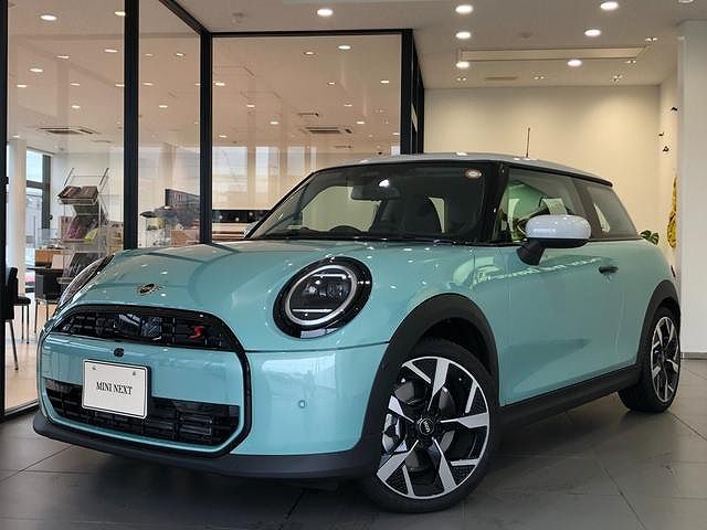 THE NEW MINI COOPER (3 DOOR) S