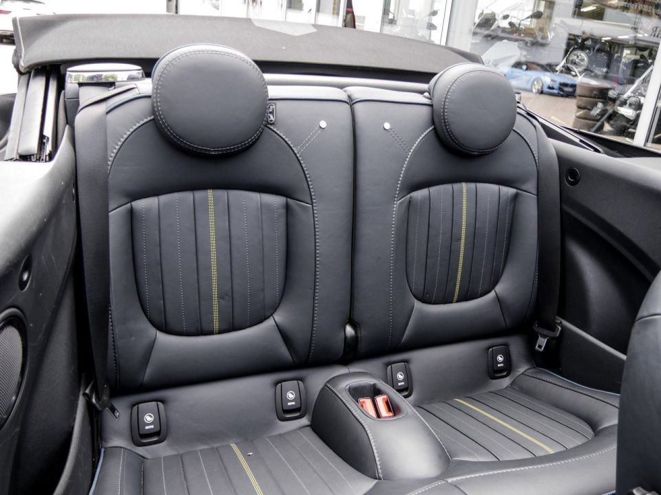 MINI Cooper Cabrio