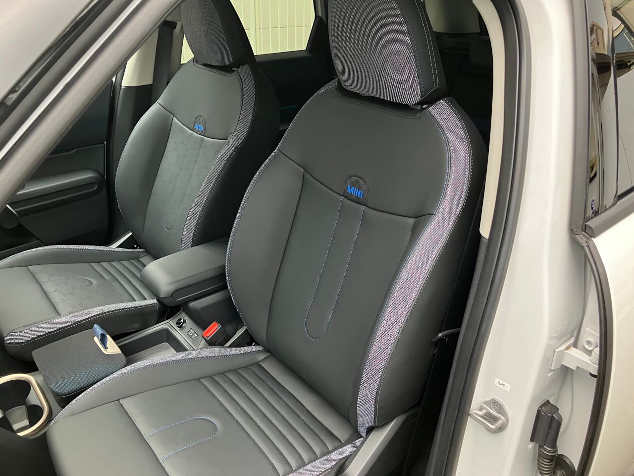 U25 MINI Countryman E