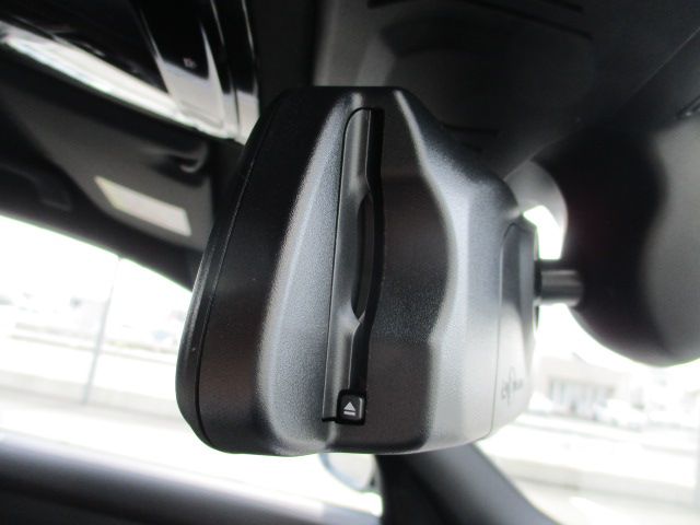 330i Berline RHD