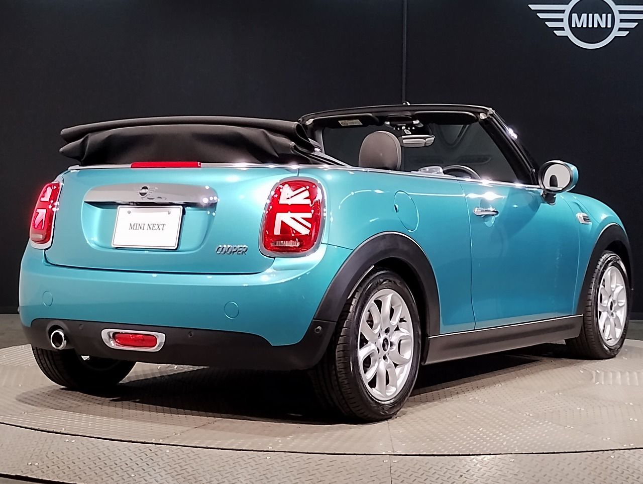 F57 MINI Cooper Convertible LCI