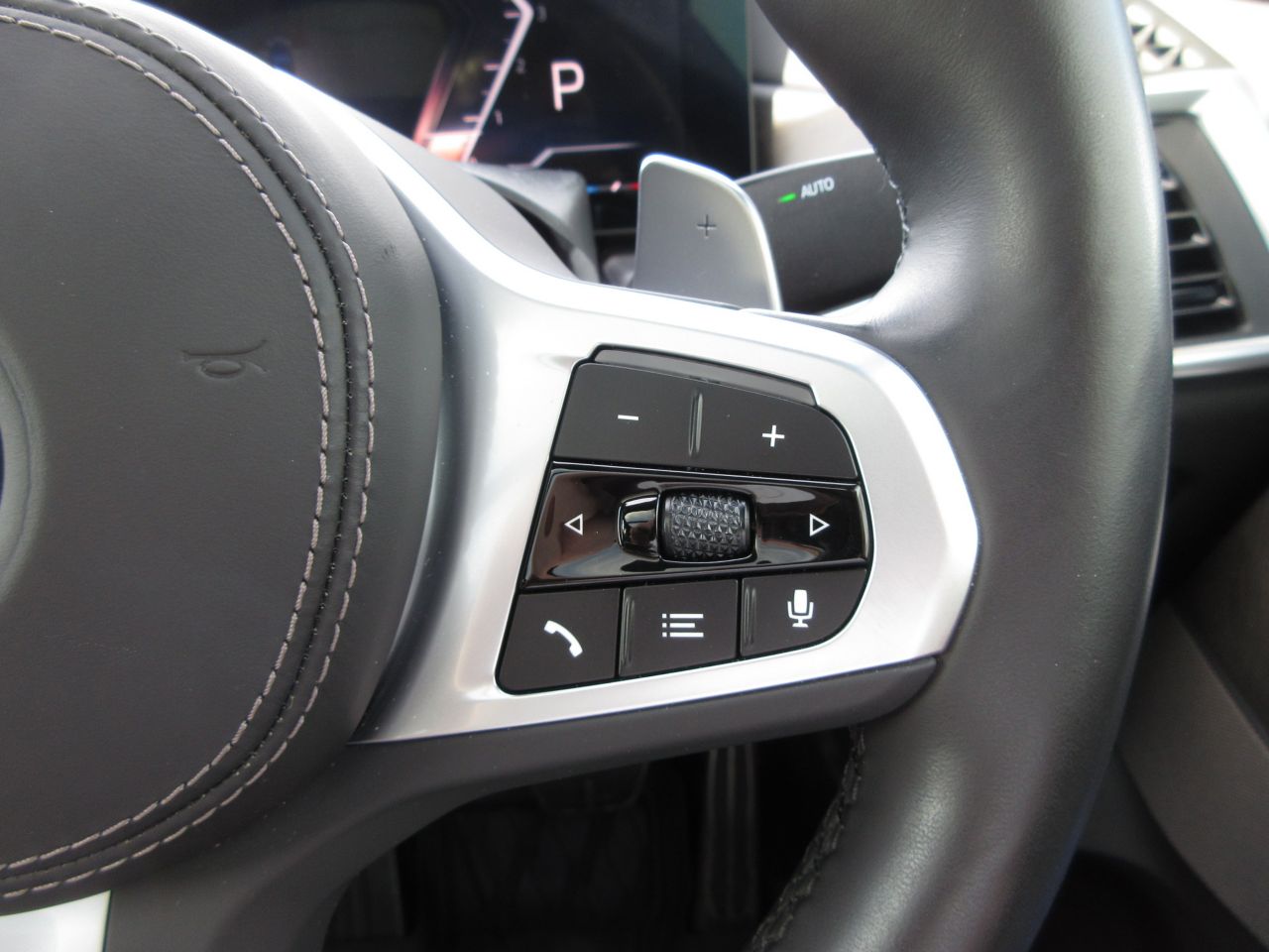 X6 xDrive30d M Sport RHD