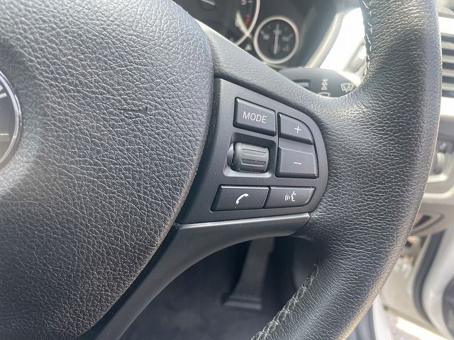 320D SEDAN RHD