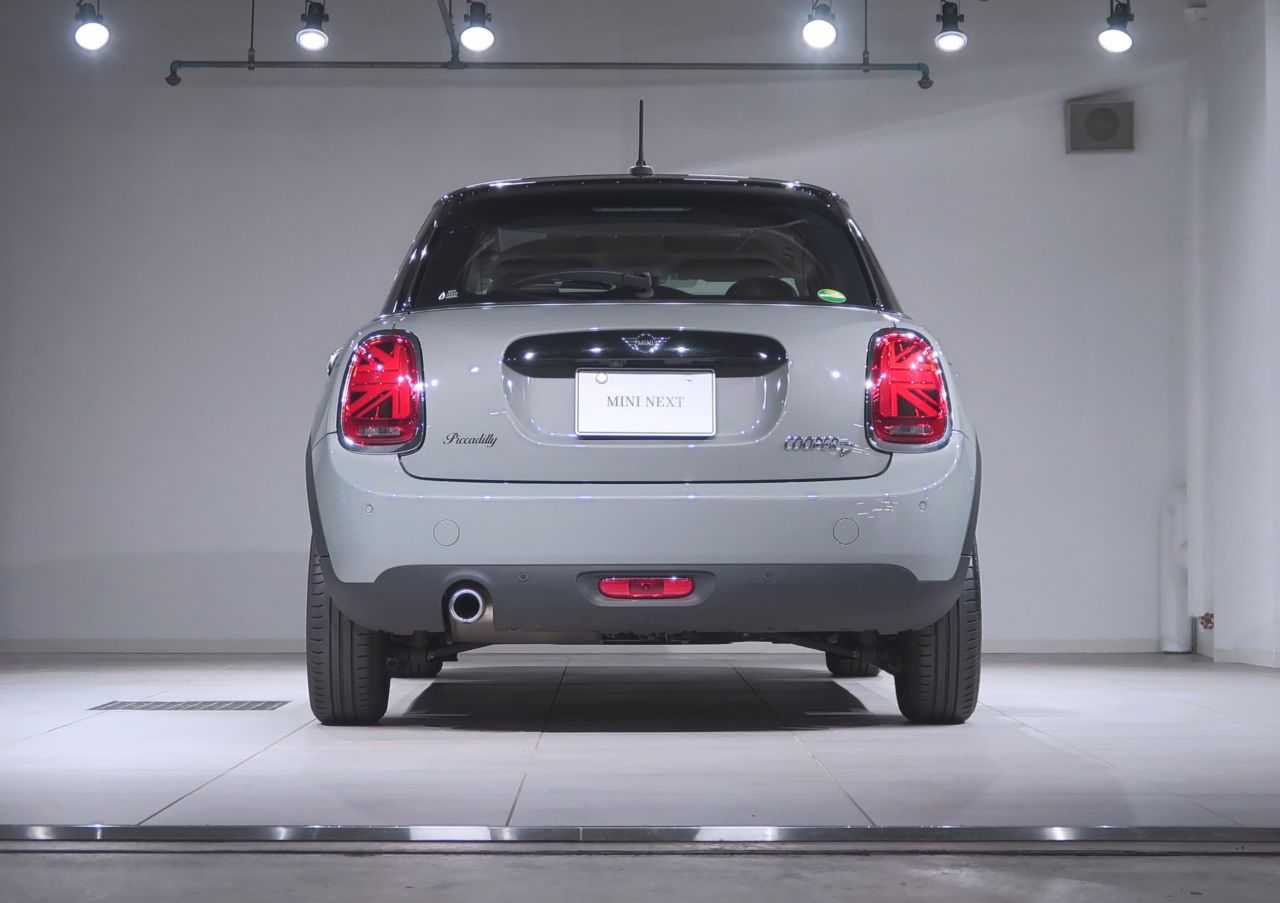 MINI F55 Cooper D 5dr Hatch LCI