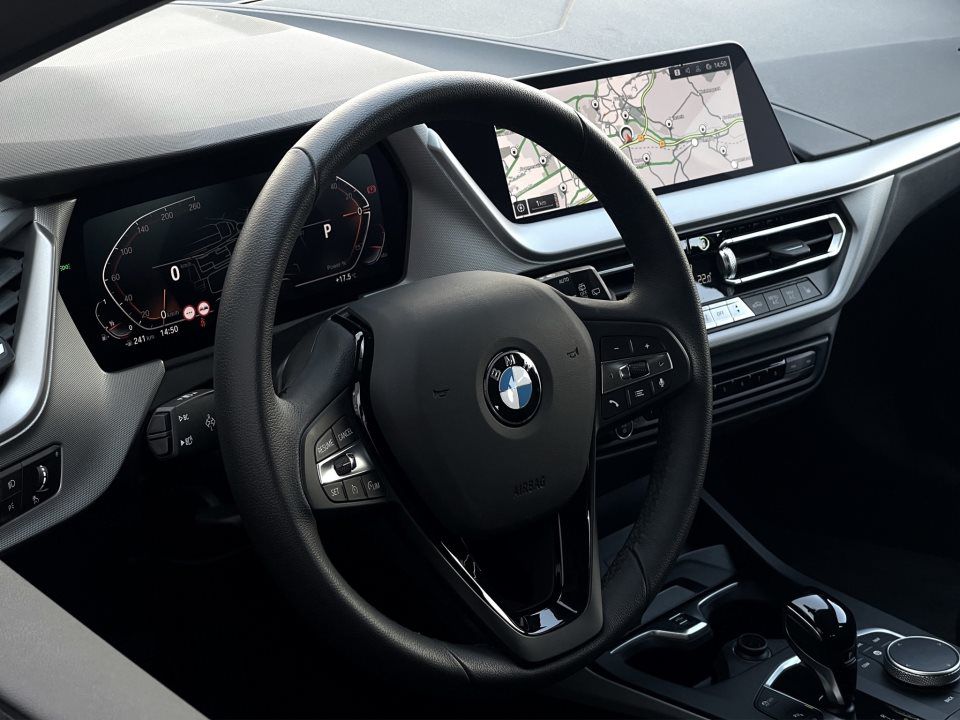 BMW 118