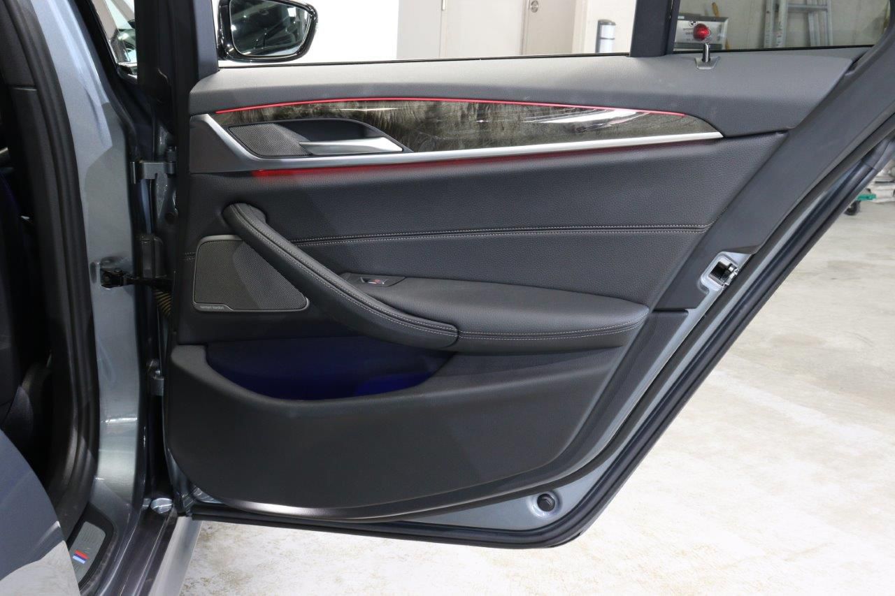 520d xDrive Touring RHD