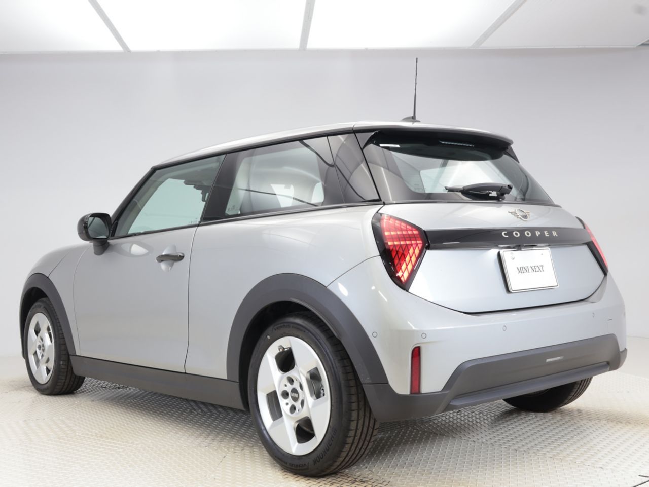 F66 MINI Cooper C 3Dr