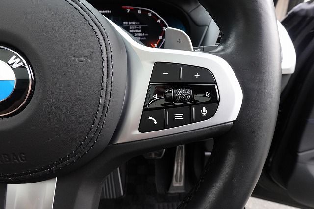 G01 X3 M40i RHD ZA