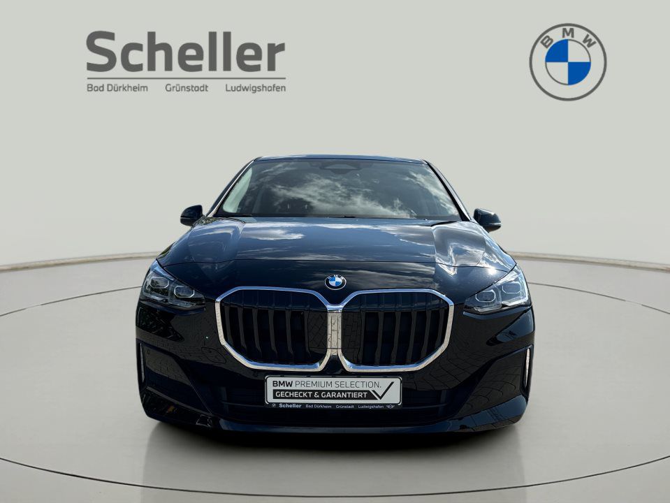 BMW 218