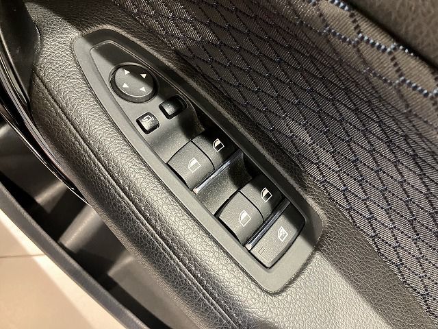 118D 5DOOR RHD