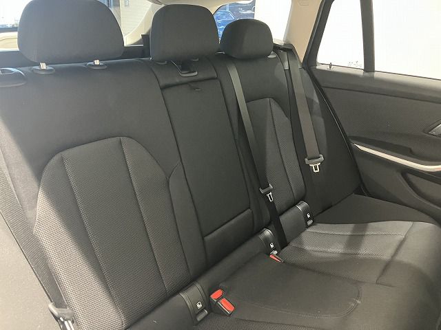 G21 320d xDrive Touring RHD