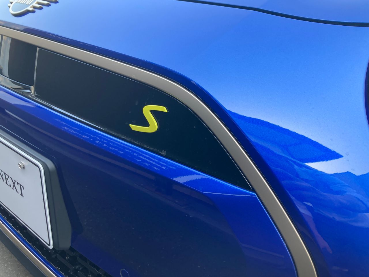 J01 MINI Cooper SE