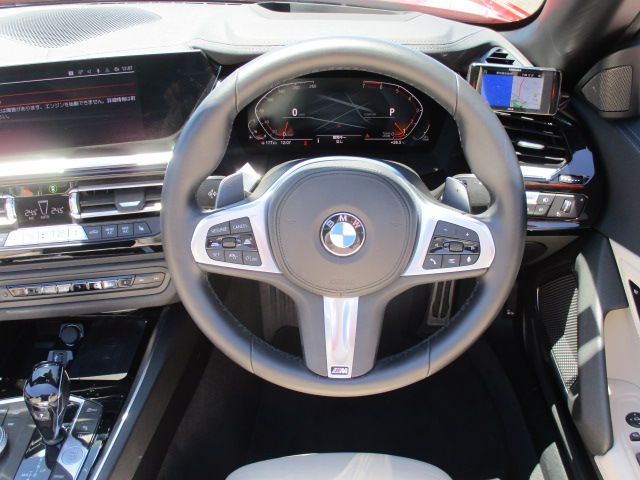 G29 z4 sDrive20i RHD