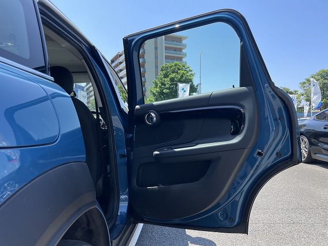 MINI CROSSOVER COOPER D