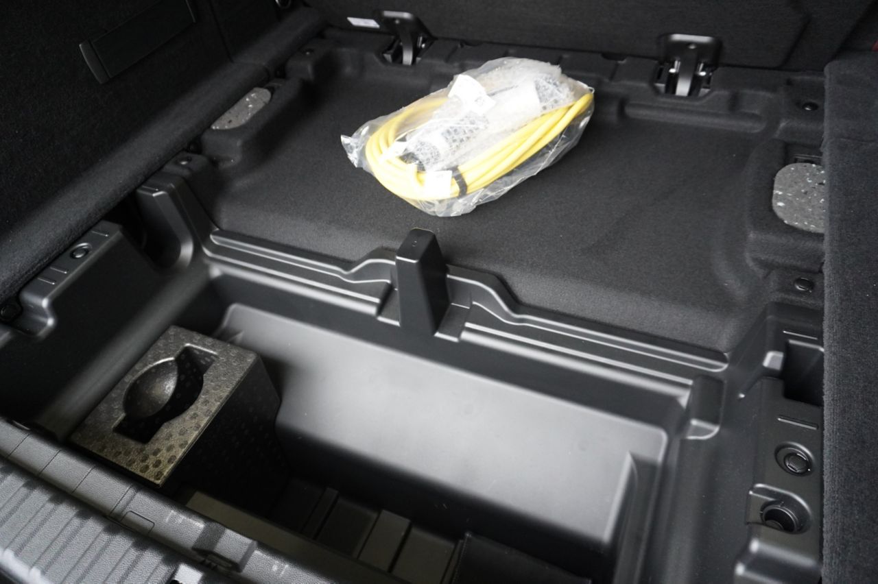 i20 iX xDrive40