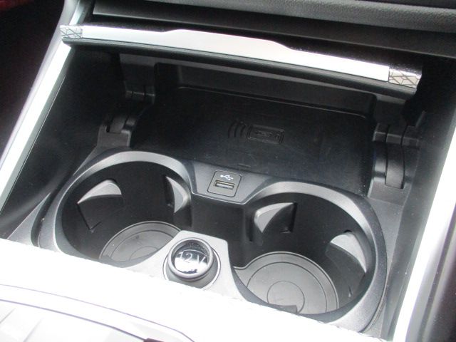 320d xDrive Berline RHD