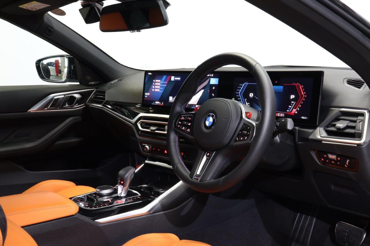 G83 M4 Competition M xDrive Competition RHD