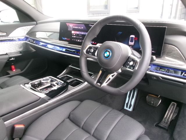 BMW i7 eDrive50 Sedan RHD