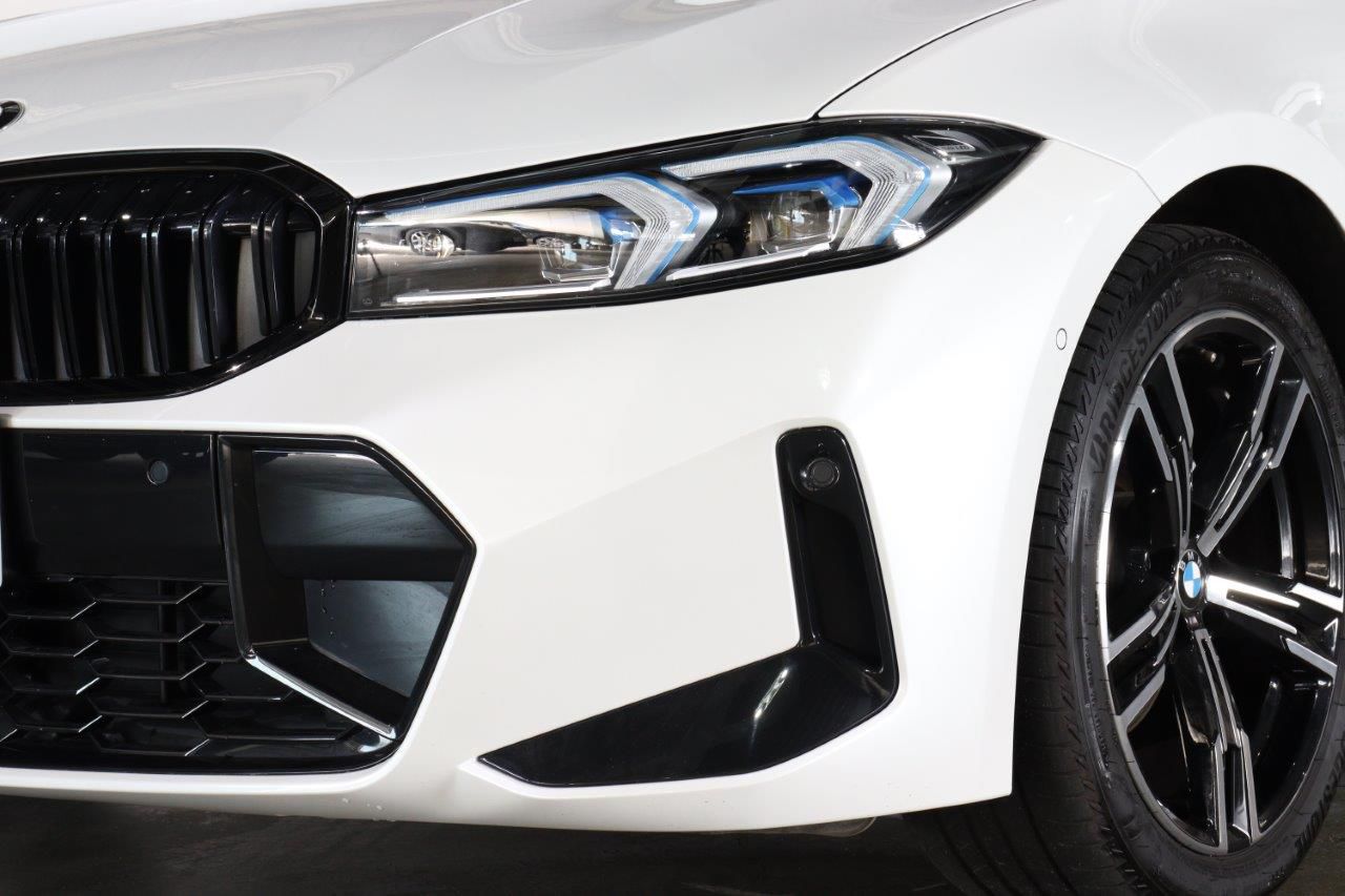 320d xDrive Berline RHD