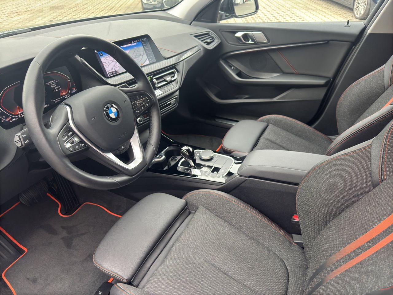 BMW 118
