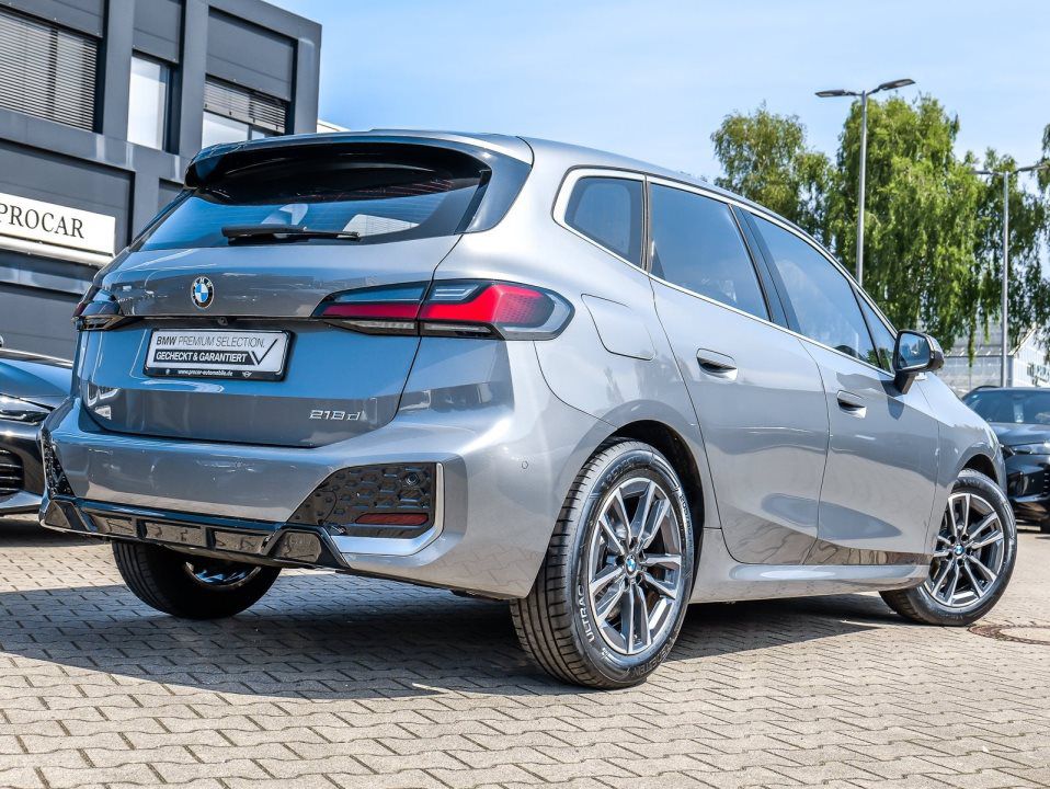 BMW 218