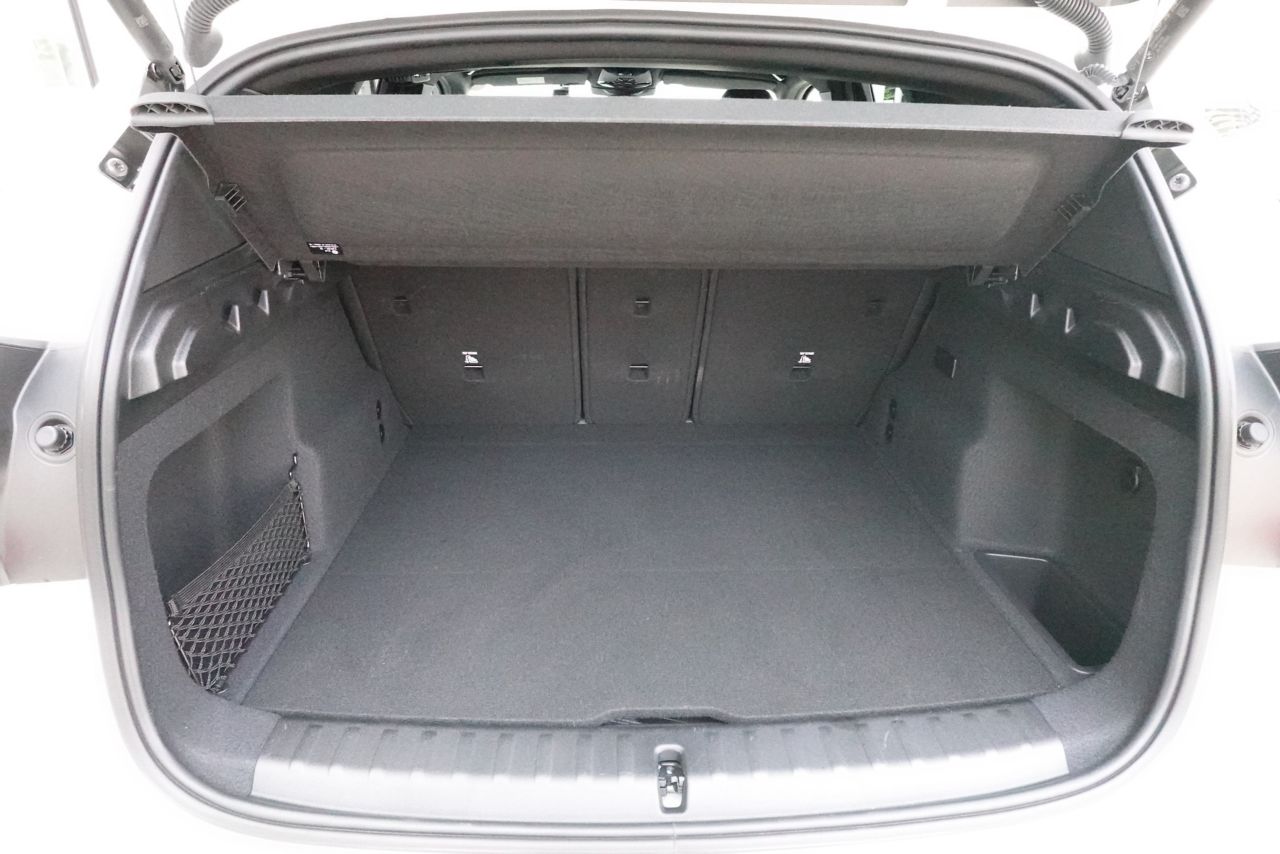 U11 iX1 xDrive30