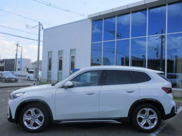 U11 iX1 xDrive30