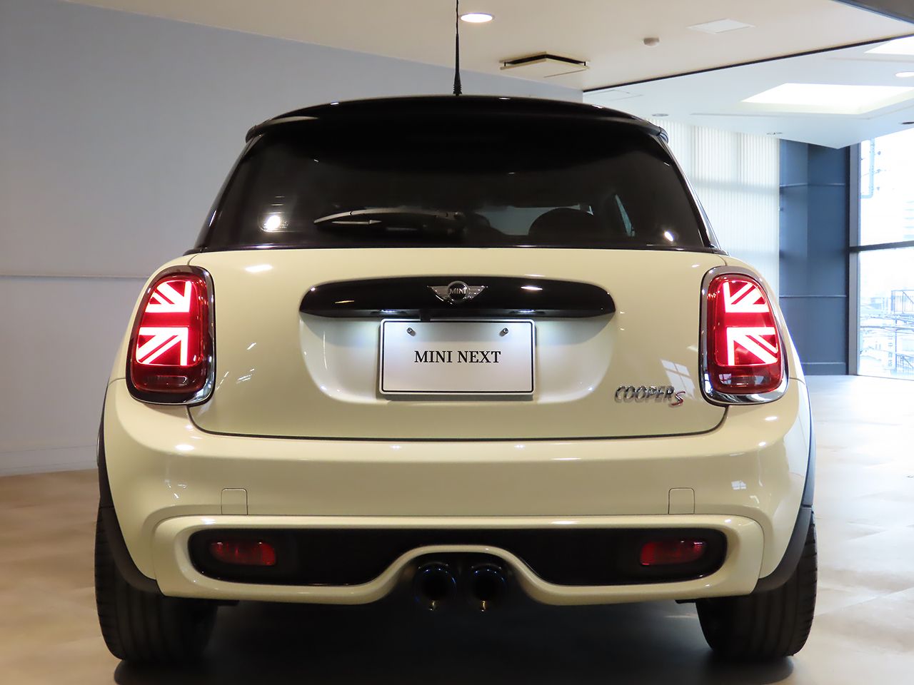 F56 MINI COOPER S