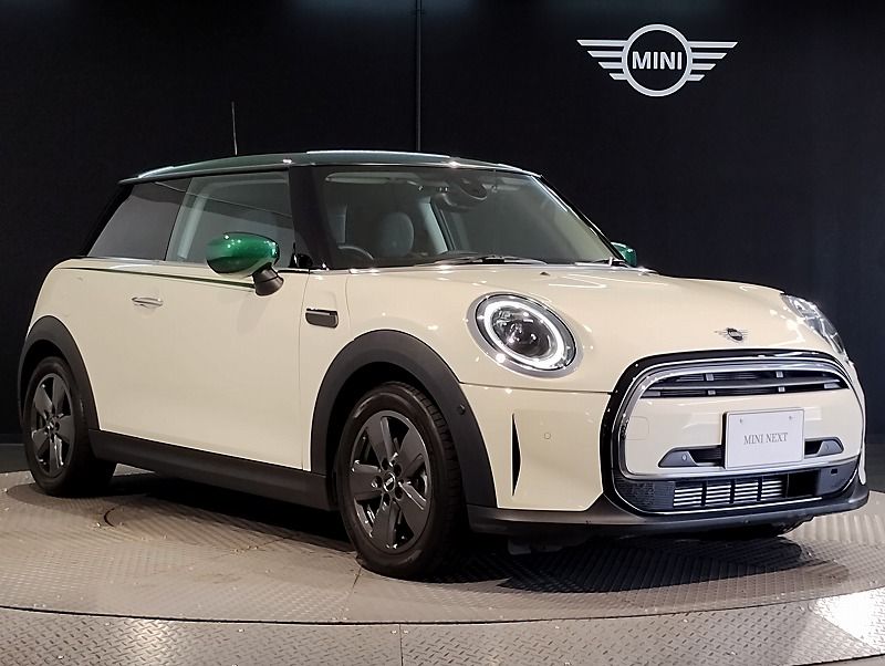 MINI Cooper F56 RHD