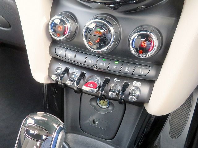 MINI Cooper S Convertible RHD