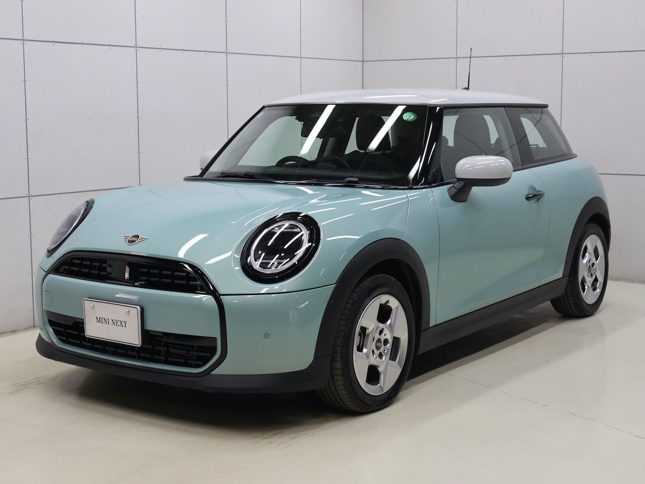 F66 MINI Cooper C 3Dr