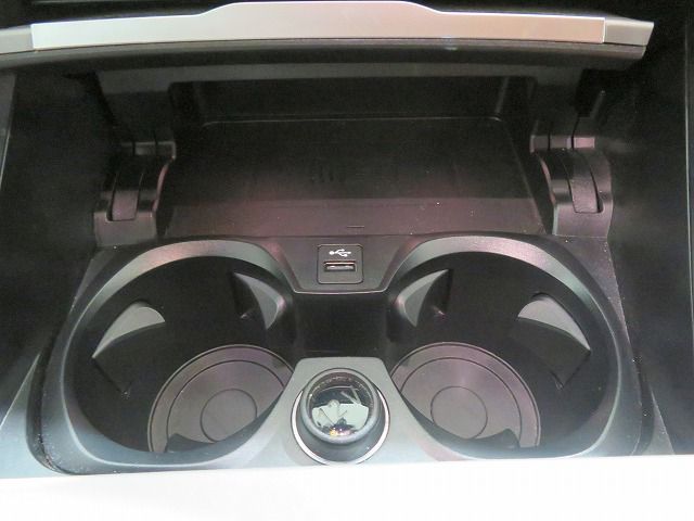 G** 4**i C********** B** 2**i RHD